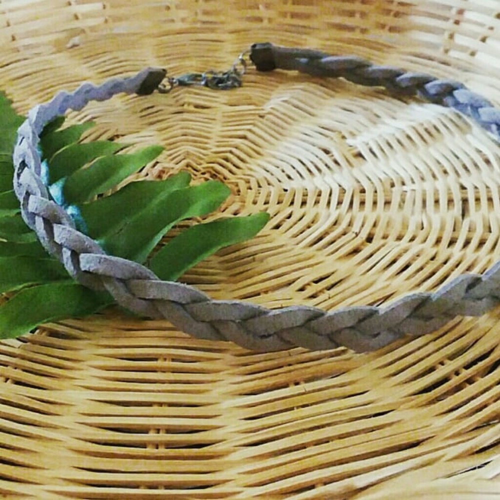 Braided choker